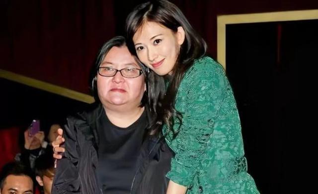 邱黎宽为什么被称为娱乐圈第一女流氓?网友:佩服佩服!