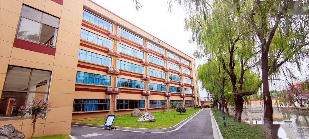 新校舍投入使用新合作全面开展吴江盛泽中学开启精彩新学年