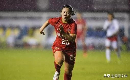 中国女足肖裕仪由球队超级替补成长为边路尖刀她在不断提高