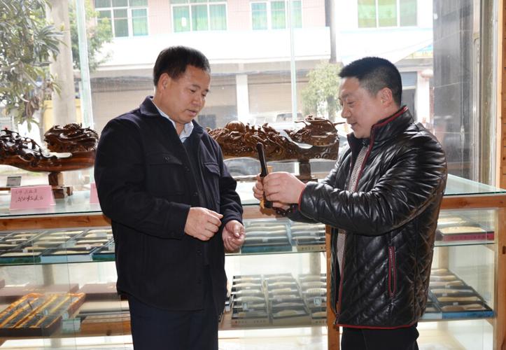 市社科联开展田野调研