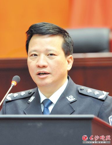 市公安局局长唐向阳