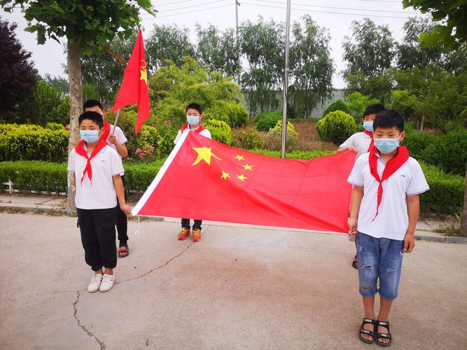 旗手,护旗手准备就绪.