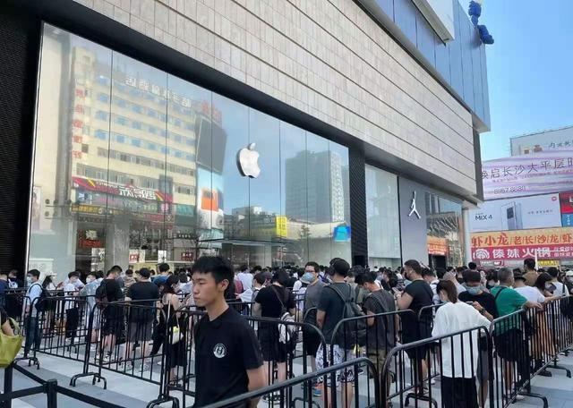苹果直营店入驻长沙这个走出文和友和茶颜悦色的城市有何魅力