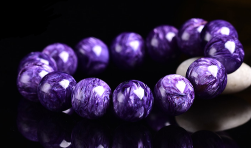 佩戴天然紫龙晶有什么好处和作用,戴紫龙晶的手链吊坠