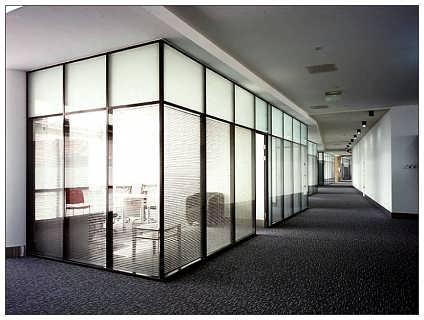 和平区玻璃隔断专业设计现场安装