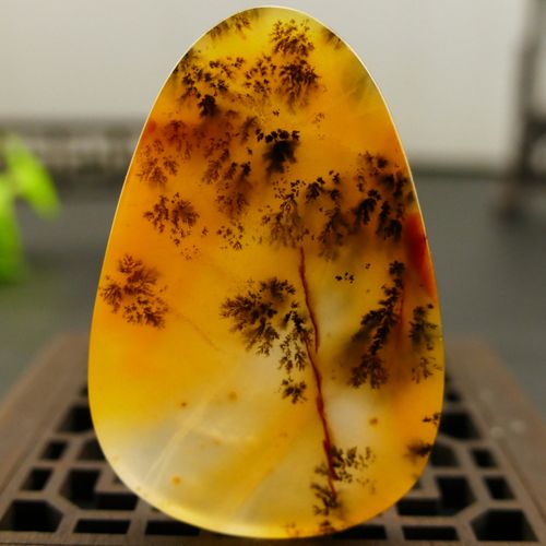 喜欢水草花黄龙玉吊坠的还喜欢