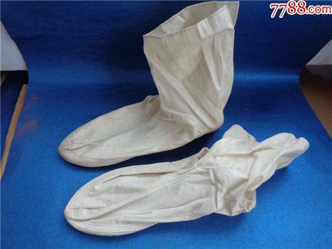 清代布袜子一双