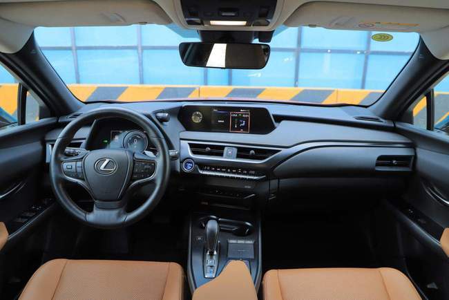 不同趋向的电动产品,试驾雷克萨斯ux 300e