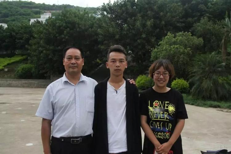 【紫牛新闻】18岁的抉择:进入更好的高校,还是继续