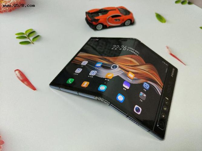 柔派2目前性价比最高的78英寸折叠屏手机