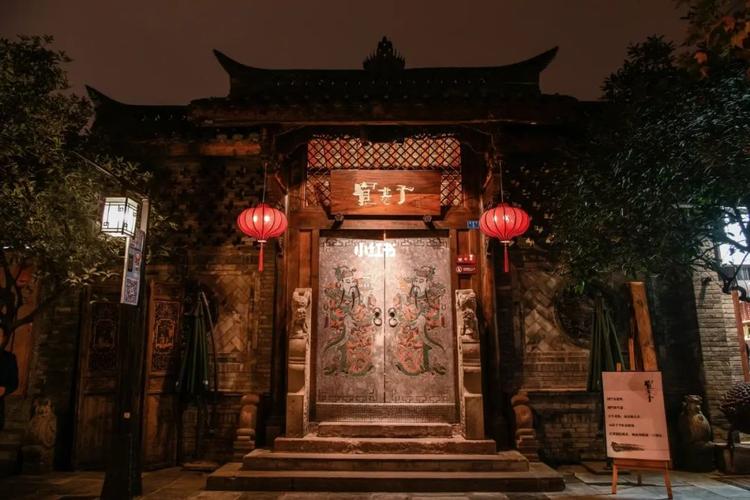 宽窄巷子怎么样_锦里古街_自驾游_春熙路_风景_旅游攻略_武侯祠_成都