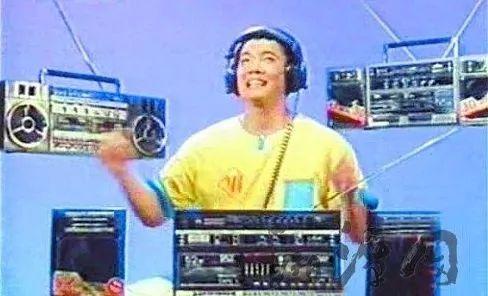 燕舞收录机广告