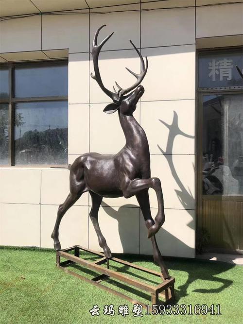 绵阳厂家定制公园不锈钢鹿-博腾园林雕塑