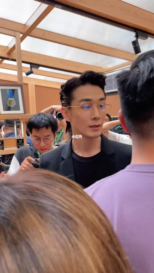 李承铉_明星资讯_娱乐_明星娱乐资讯