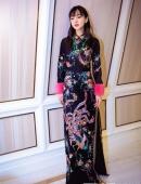 angelababy杨颖一袭旗袍演绎最美孕妈咪图片