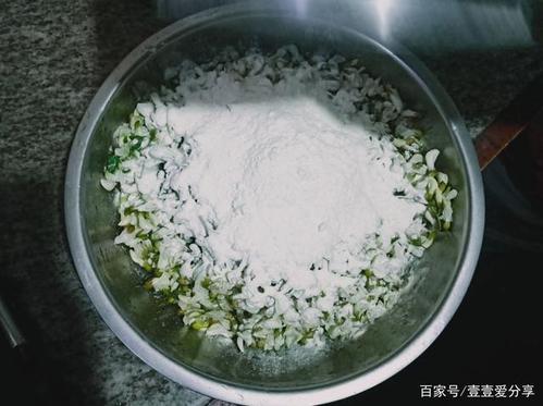 槐花盛开正当时,香喷喷的 槐花饭 做起来