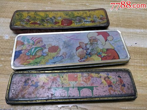 507080年代铁皮文具盒3个2盒带笔