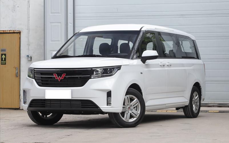 2/7/8/9座可选,五菱征程