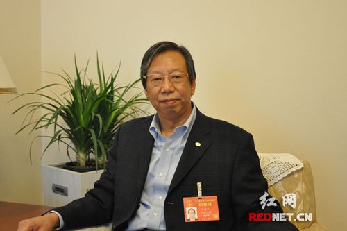 全国人大代表,湖南长丰集团有限责任公司董事长李建新.