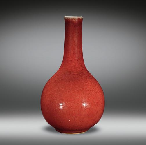 2620清早期郎红釉椎把瓶