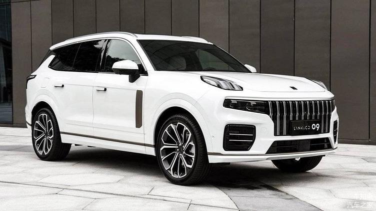 除了外观设计变化明显外,领克09的内饰基本也可以说是在现有领克车型