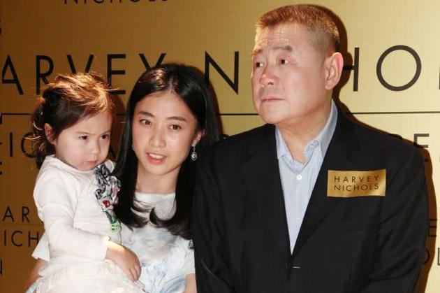 原创猎艳无数的刘銮雄为何独宠平淡无奇的甘比背后的原因让人唏嘘