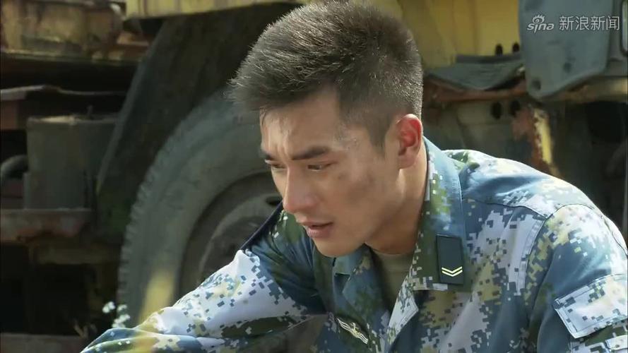 《火蓝刀锋》不愧是响箭大队的尖子,被称为蝰蛇苏卫