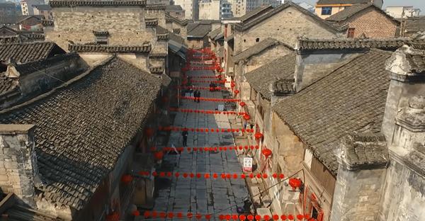 曾经热闹非凡的向东街