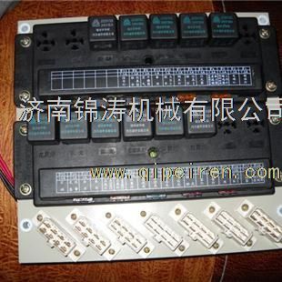 09配电盒wg9115580002 供应商: 济南锦涛机械有限公司-重汽豪沃驾驶室