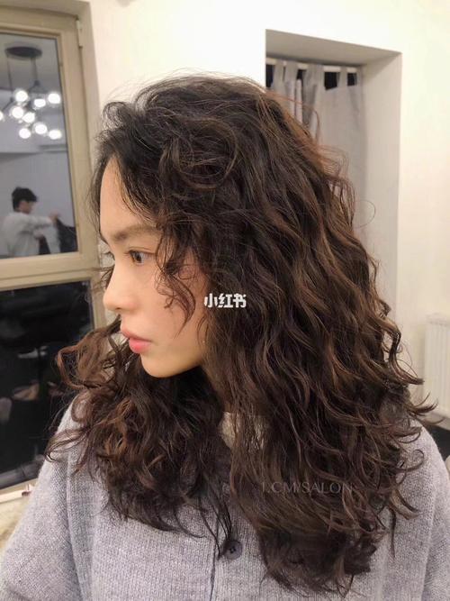 cm 在轩: 羊毛卷 秋冬发型 复古小卷发 @长沙发型设计师-1.