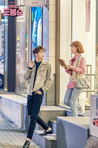 《大力女子都奉顺》剧照 朴炯植