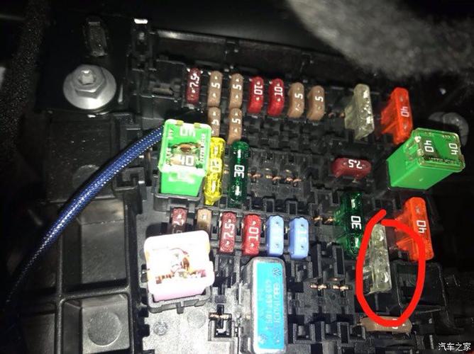 266 | 回复: 3 奥迪a3论坛 17款a3 点烟器不工作 保险在哪个部位,详细