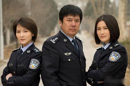 大概很多人都还记得《重案六组》这部经典警匪剧吧,从2001年到2010年