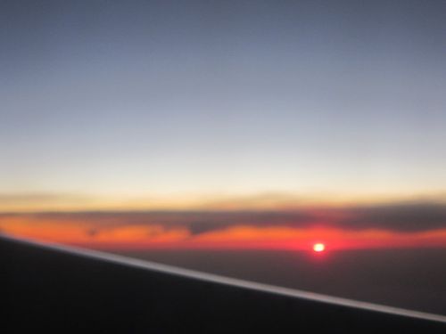 飞机上观日出奇景自拍照片共享