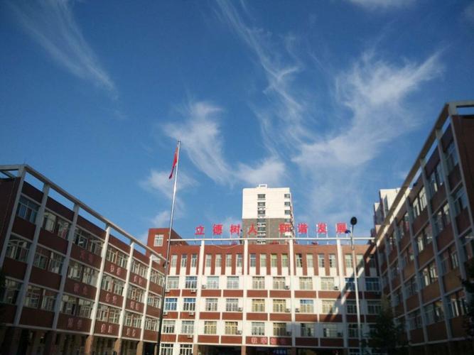 东昌府区新星小学招聘五名语文代课教师