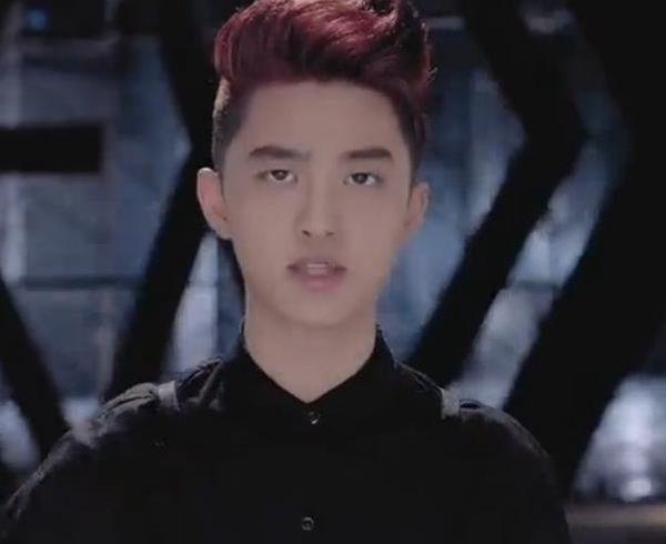 exo咆哮mv的图片这张是谁