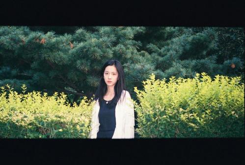 清纯唯美女神庄达菲文艺写真