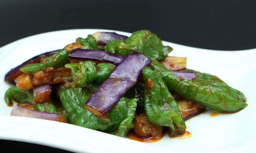青椒烧茄子的做法