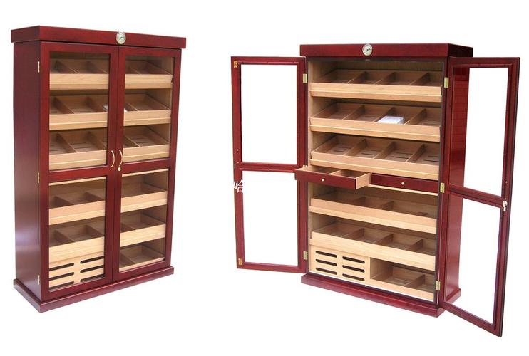 李亚倩:一一制药19楼