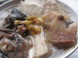 土茯苓草龟石斛汤