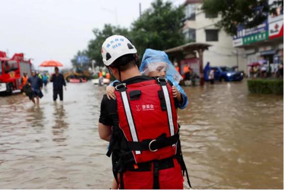 关注河南洪灾一线救援队伍乡村救援面临很大困难