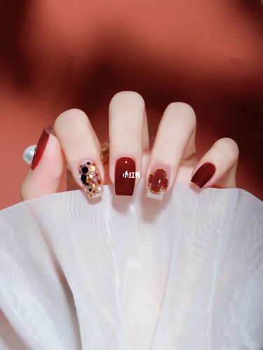 爆款美甲男友见了都说爱!_美甲_新年去