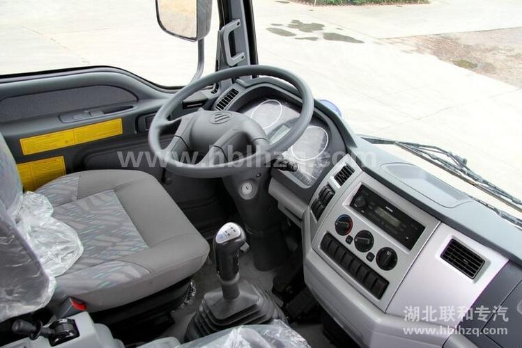 福田欧曼驾驶室内饰