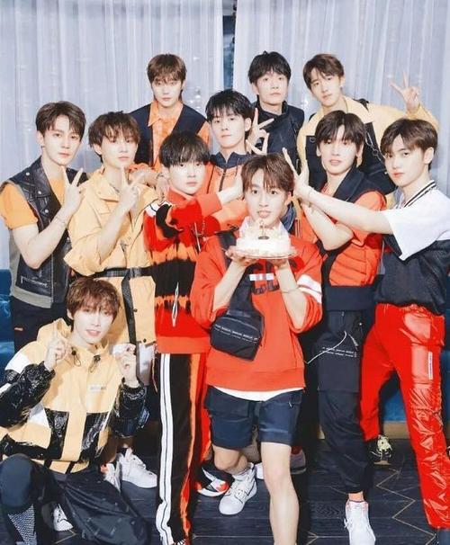 r1se发展前景最好的成员,不是c位周震南,而是他?