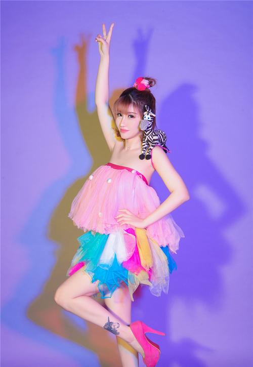中国cosplay美女k8傲娇萌萌vivian棚拍写真