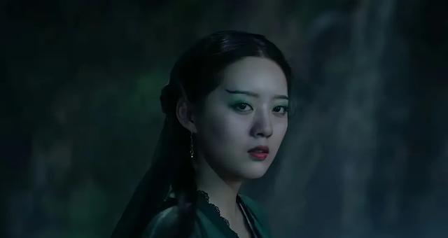 《白蛇:情劫》上映,真人版《白蛇:缘起》,生搬硬套太尴尬!