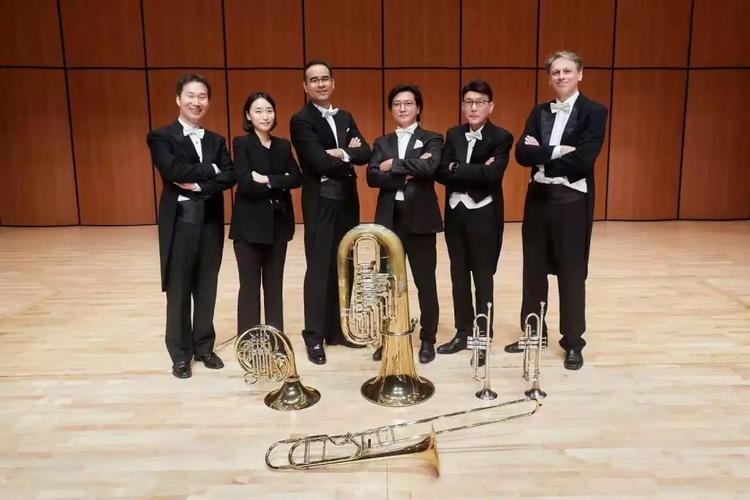 金色铜管乐队音乐会_年轻人