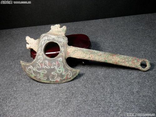 青铜斧子
