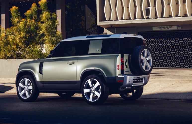 独树一帜耀目风范全新路虎卫士90于上海车展正式上市