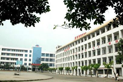 潼南县梓潼初级中学校